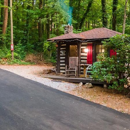Log Cabin Motor Court Эшвилл Экстерьер фото
