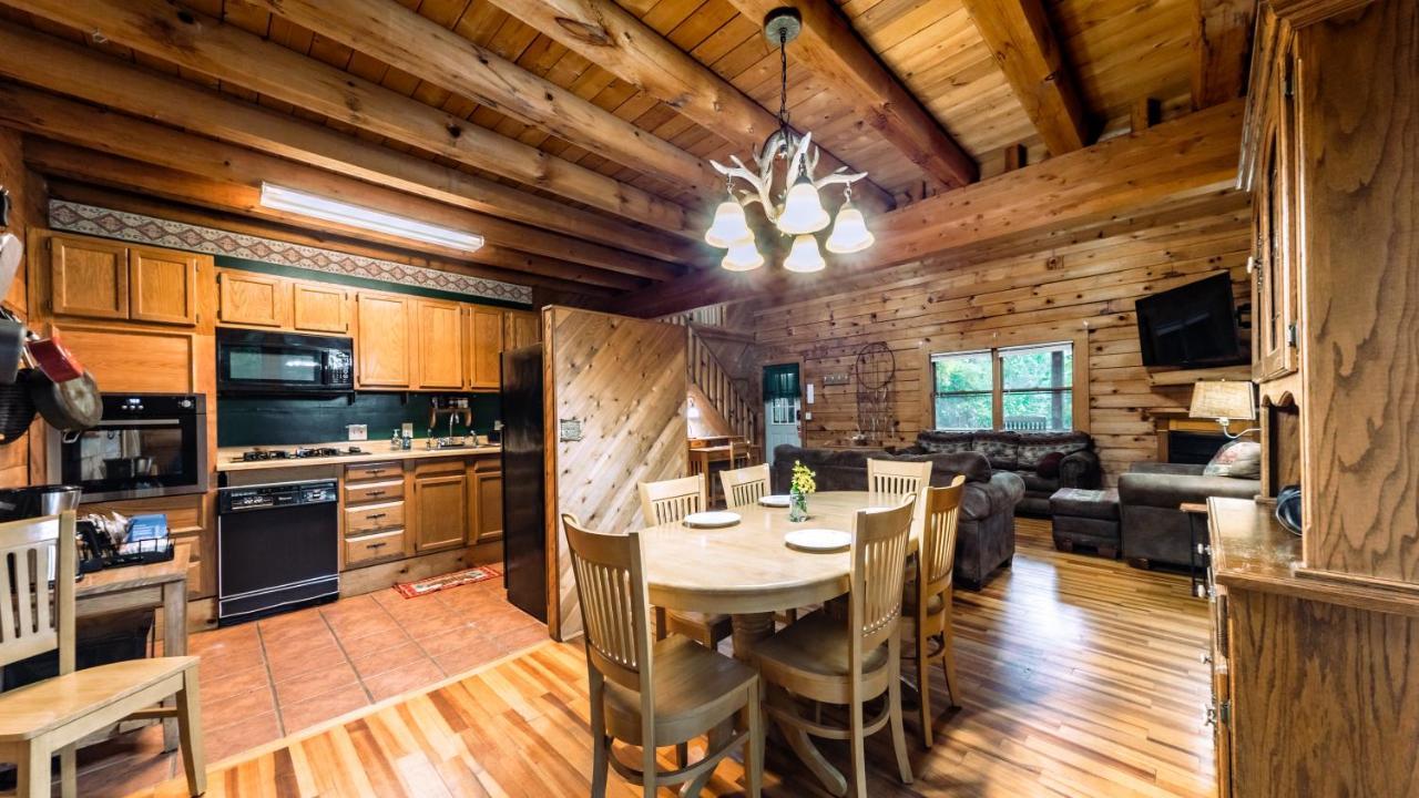 Log Cabin Motor Court Эшвилл Экстерьер фото