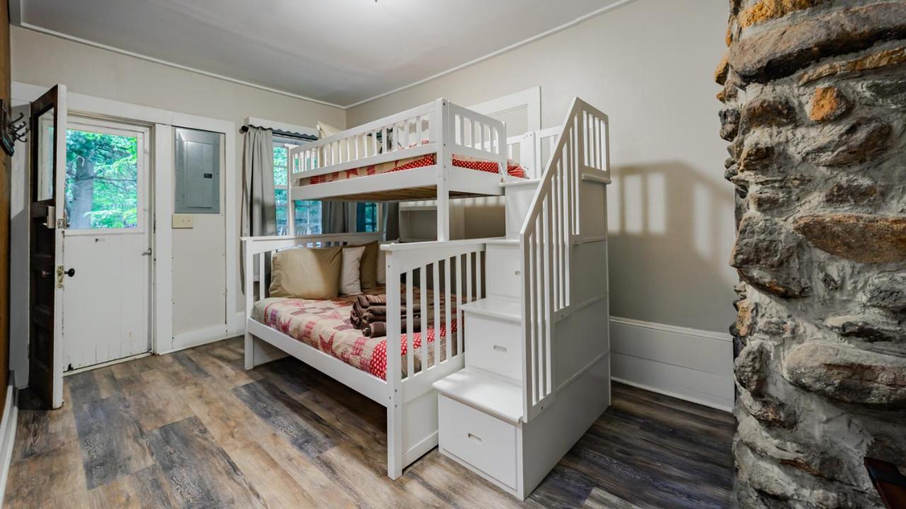 Log Cabin Motor Court Эшвилл Экстерьер фото