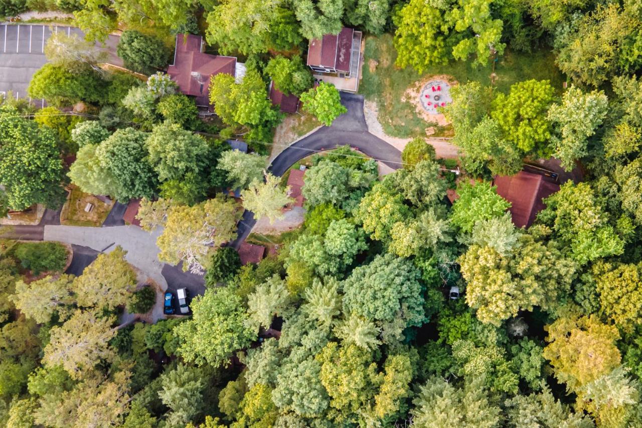 Log Cabin Motor Court Эшвилл Экстерьер фото